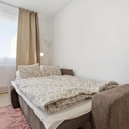 Modern Near Airport With Free Parking * Pozsony